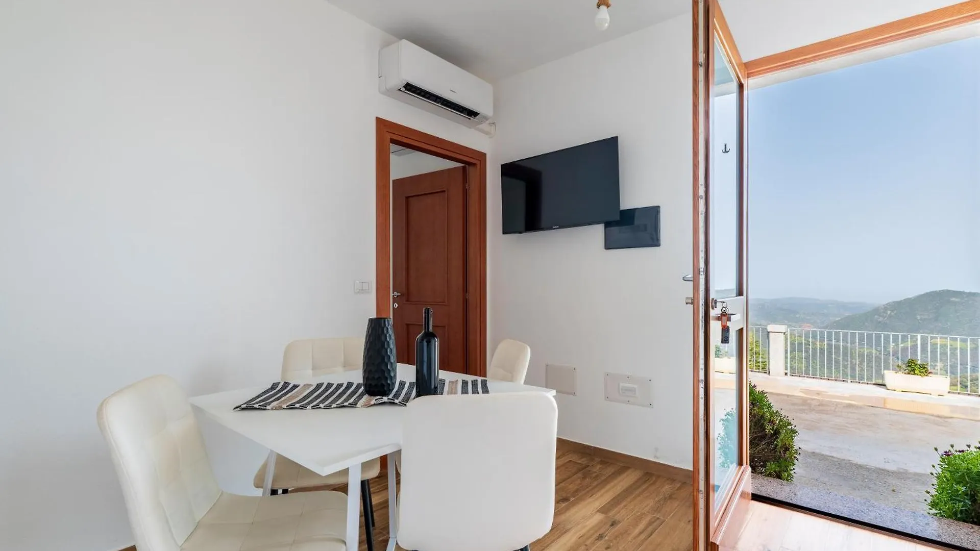 Casa Jerzu S'Essia De Su Santu Villa Holiday home